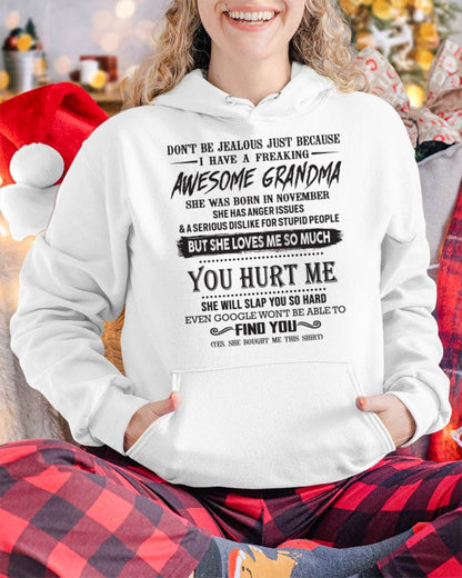 November - Awesome Grandma - The perfect gift for a grandson or granddaughter ( SKU07-153-11)